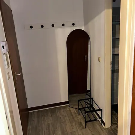 아파트 Business & Leisure In